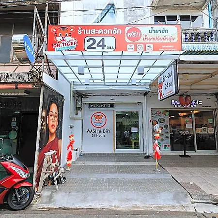 Reezq Hostel